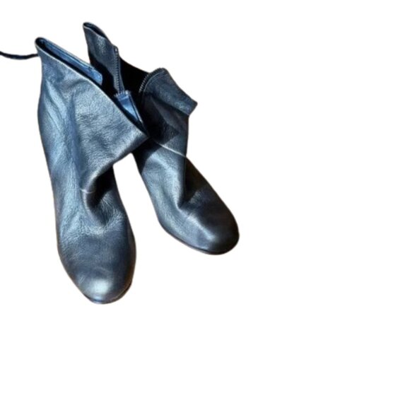 NWOT Bronze Cole Haan Cassidy Ankle + Nike Technology Boots - Picture 3 of 5